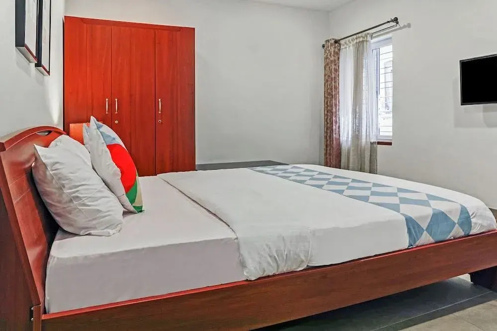 Victoria House by OYO Rooms