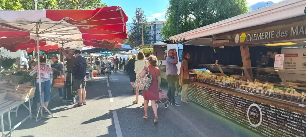 Pom'Verte-près du centre-ville et du lac -parking gratuit