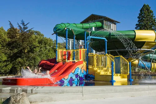 Alpine Holiday Apartments & Campground