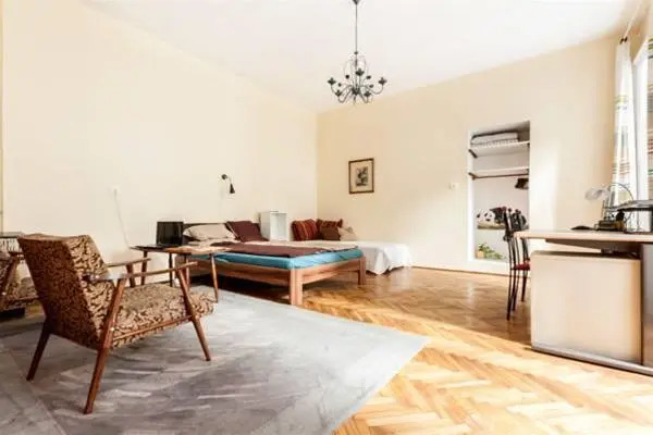 Bebop Opera Apartments
