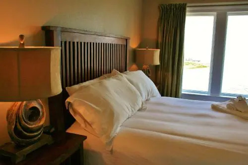 Oasis Suites Hotel