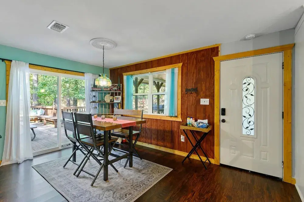 Family Friendly Cottage - Game Room+firepit+smores