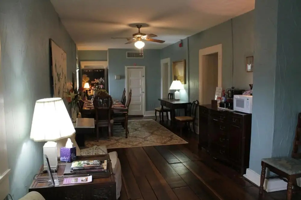 Jailers Inn