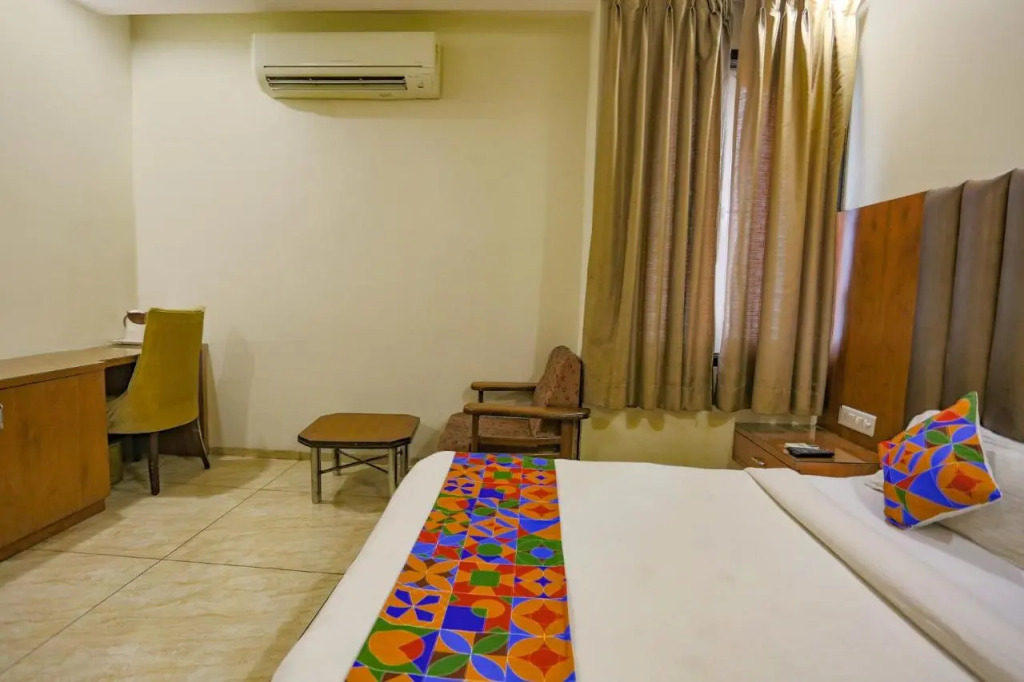FabHotel Surya