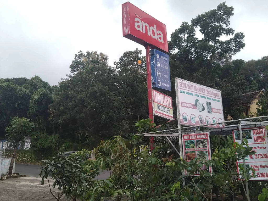 Travelista Homestay near GOR Candradimuka Semarang Mitra RedDoorz