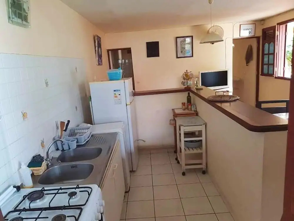Apartment with 2 Bedrooms in Baie-Mahault, with Pool Access, Furnished Terrace And Wifi - 15 Km From the Beach
