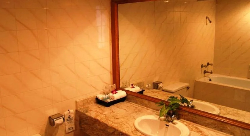Phuket Golden Sand Inn - SHA Extra Plus