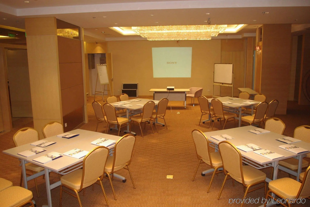 Holiday Inn Express Shanghai Sanlin