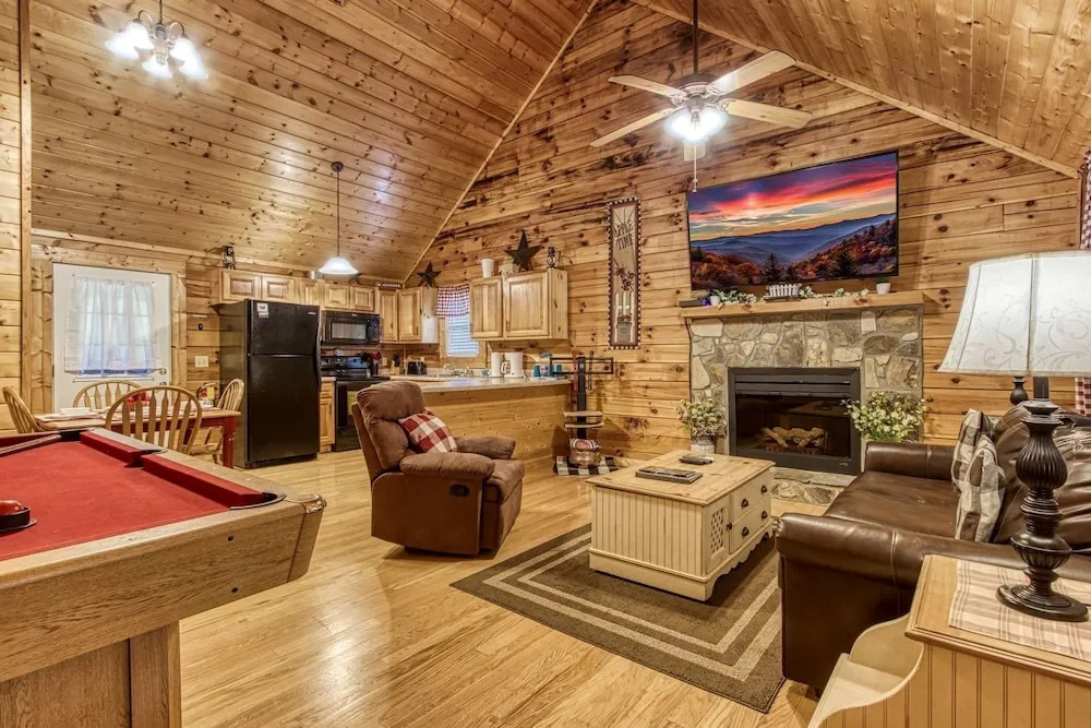 Little Slice of Heaven -1BR 1BA Close to Town and Resort Amenities cabin