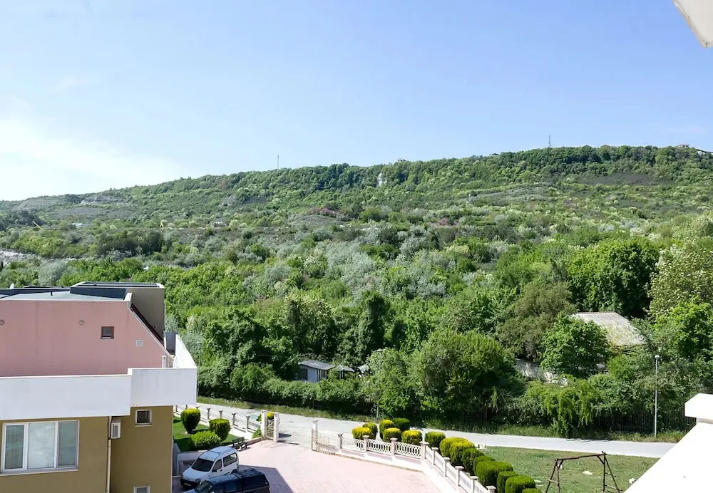 FM Luxury 1-BDR Apartment - White Lagoon in Apartcomplex Magnolia