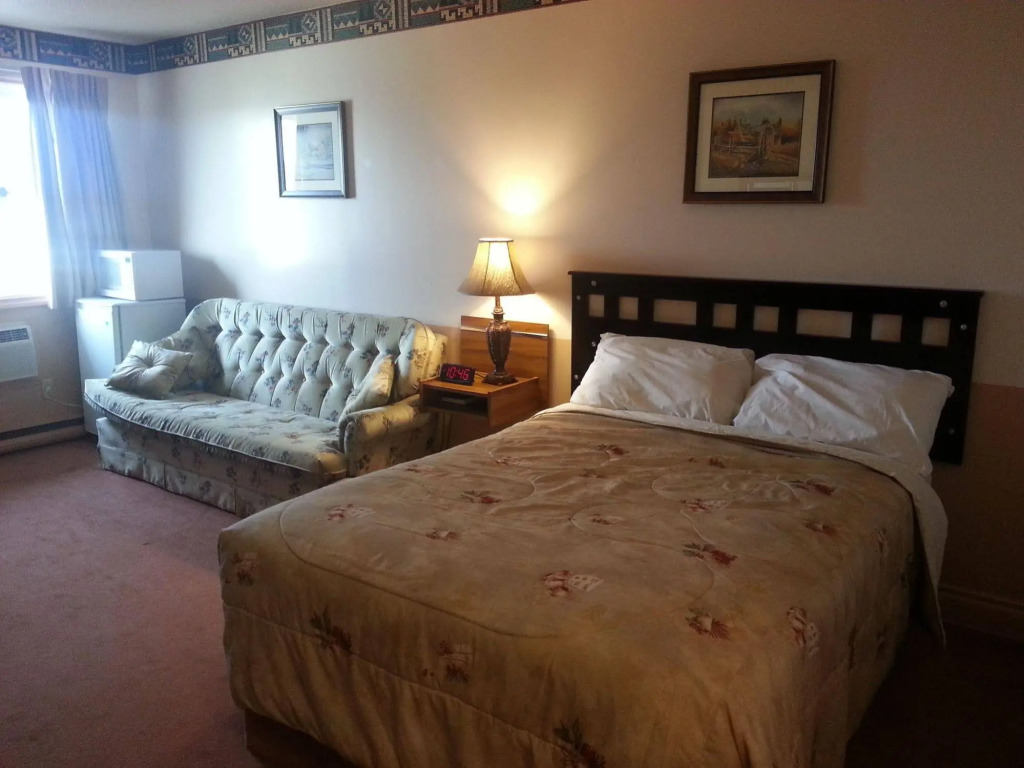 Travellers Inn