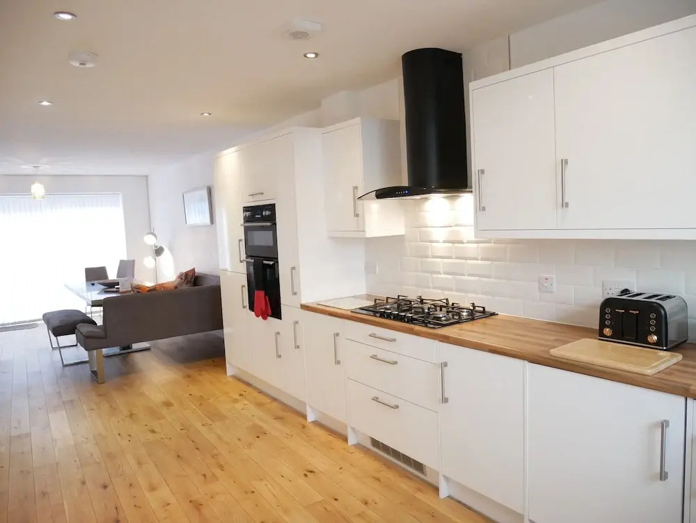 The Courtyard, 4 - Bed, Sleeps 6, Pets Welcome