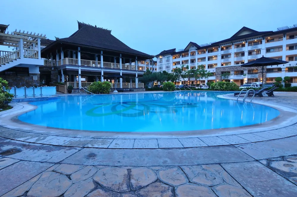 One Oasis Condominium