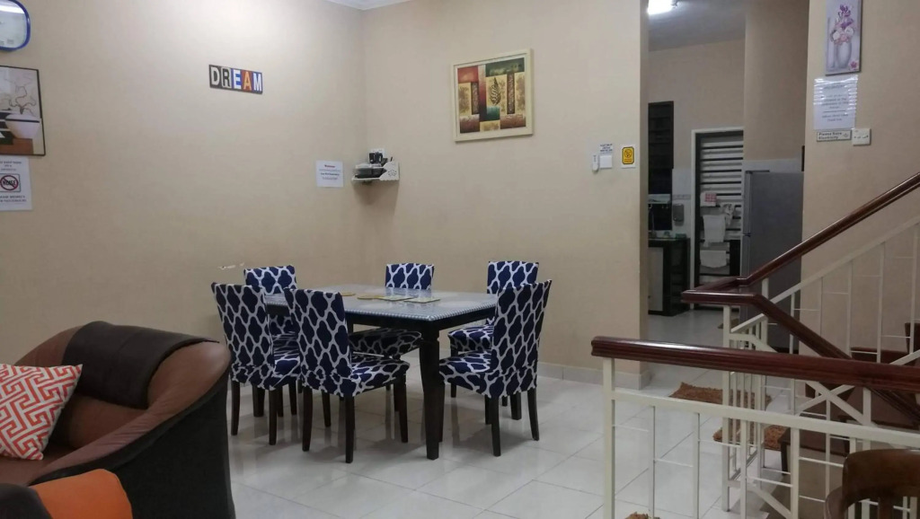 Cosy P6 Homestay