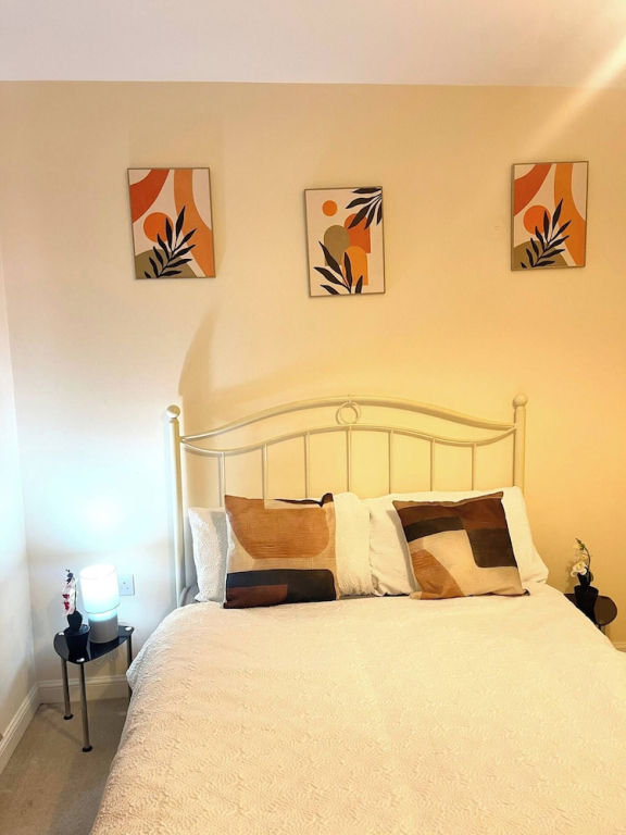 The Luxe Loft 2bed Apartment Free Parking, Fast Wifi & Netflix