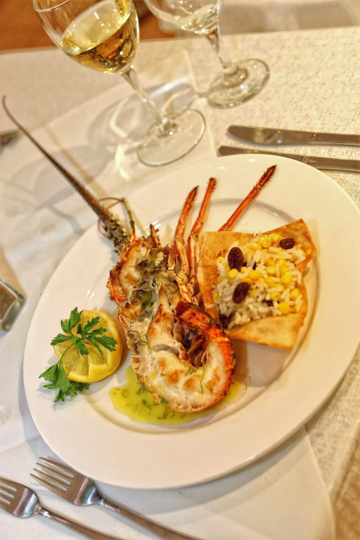 Akrogiali Exclusive Hotel