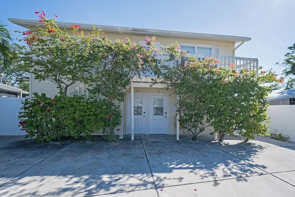 Fairweather Estate #3 - Three Bedroom Apartment