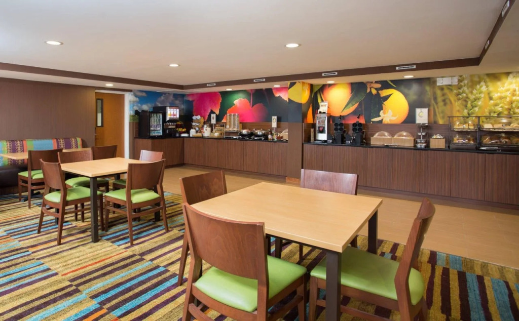 Fairfield Inn Manchester - Boston Regional Airport