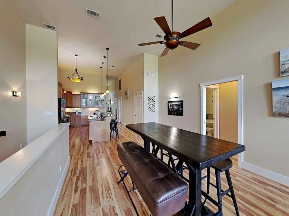 Historic Aragon Executive Apartment
