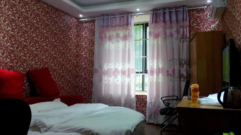 Nanjing Tiantian Apartment