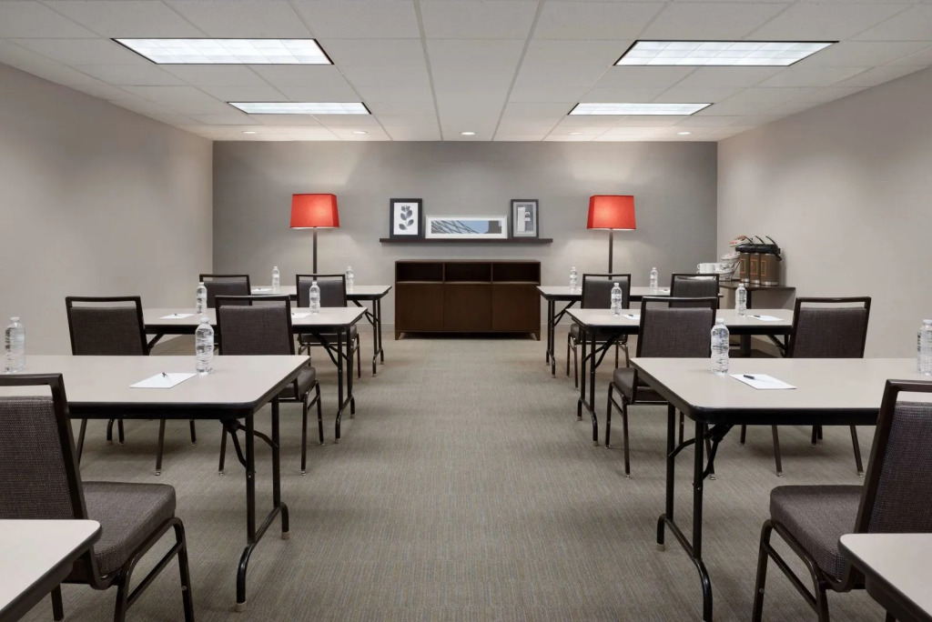 Country Inn & Suites by Radisson, Houghton, MI