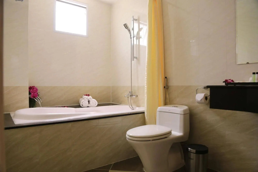 Nicecy Hotel - Bui Thi Xuan Street