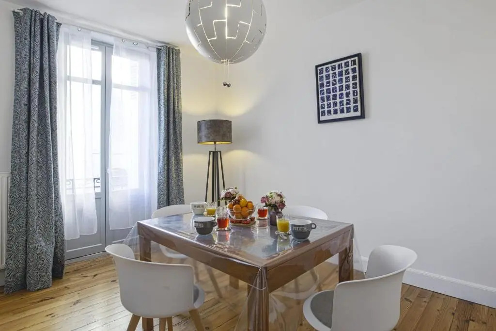 Superb and calm T3 in the heart of Biarritz 5 min from the beach - Welkeys