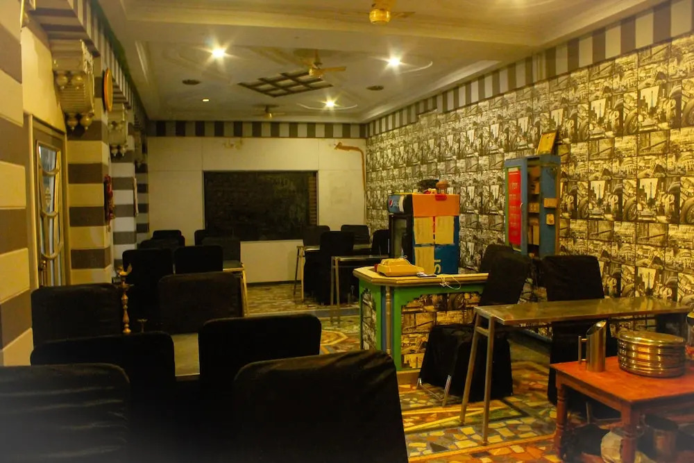 Hotel Anand Palace