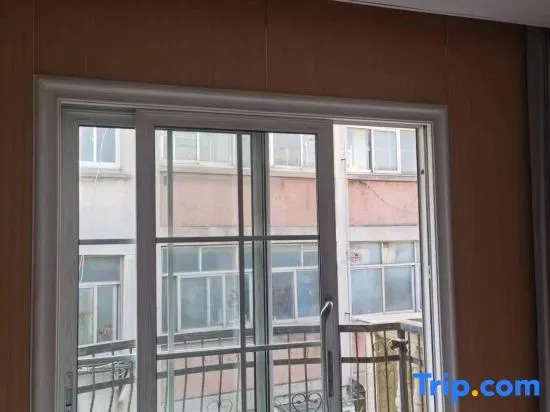 Yulian Tree Smart Hotel (Xinyang Railway Station Branch)