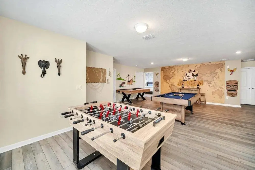 2130lc · Brand New 9Bd Mansion Pool/ Spa At Windsor Island