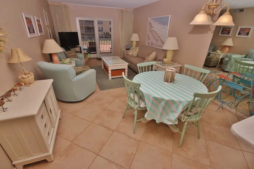 Sea Coast Gardens III 208 Apartment 2