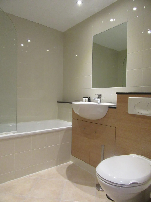 Five Lamps Suites