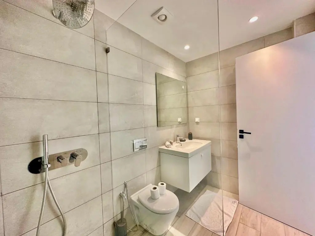 B15 Jad NEW central and well equipped apartment