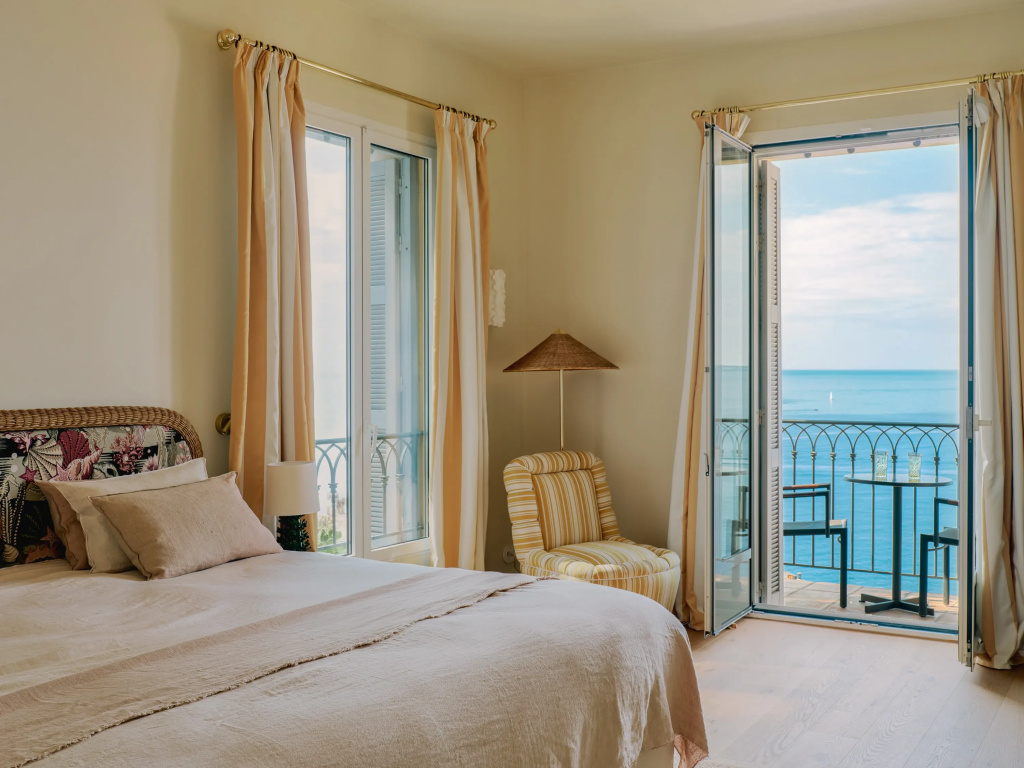 Hôtel La Pérouse Nice Baie des Anges