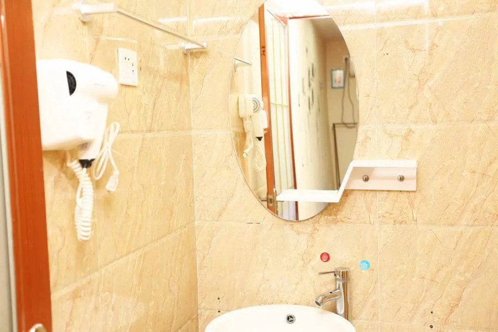 Wutongli Youth Hostel