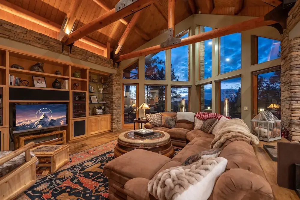 10 - Wild Horse Estate 5 Bedroom Cabin by Redawning