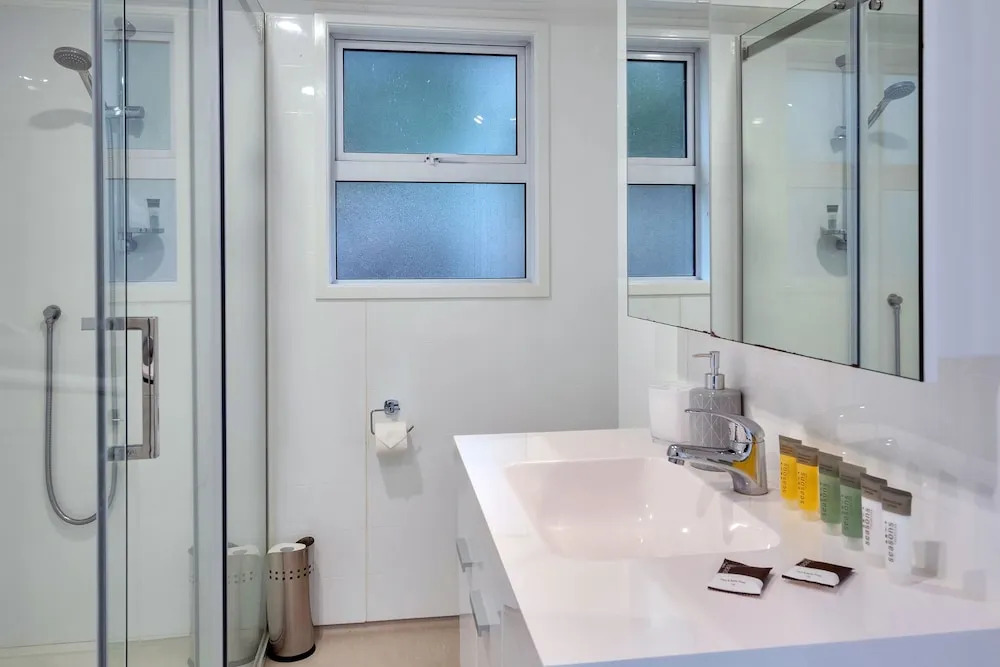 Cute And Modern Unit Free Parking And Wifi