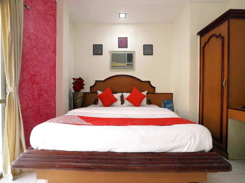 OYO Flagship 12049 Hotel Ravi Kiran Executive