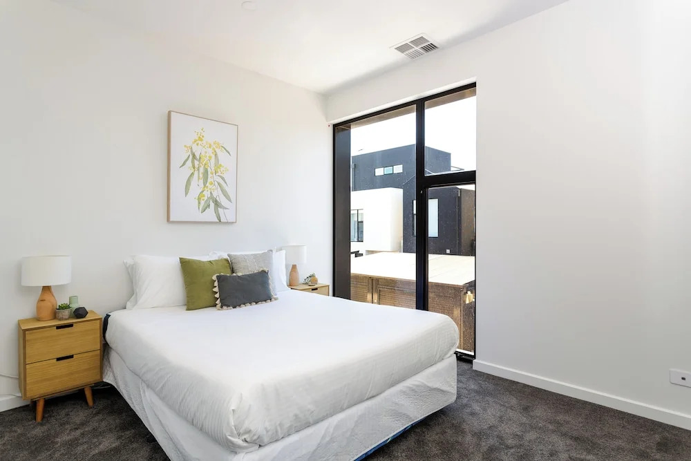 Urban Rest Port Adelaide Apartments