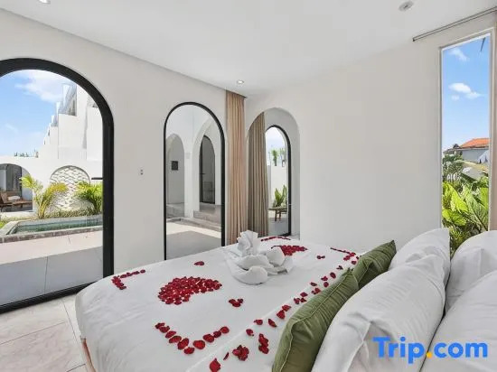 Unu Villa Mediterranean 2BR With Rooftop & Pool