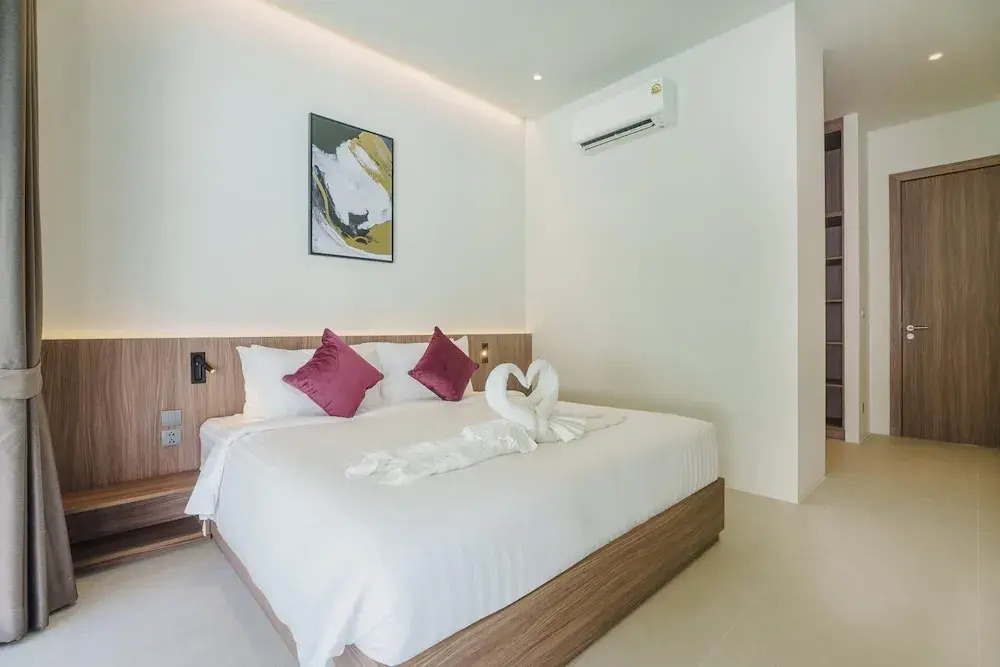 Aileen Layan Villa 6 4BR Forest 2 Minutes Beach