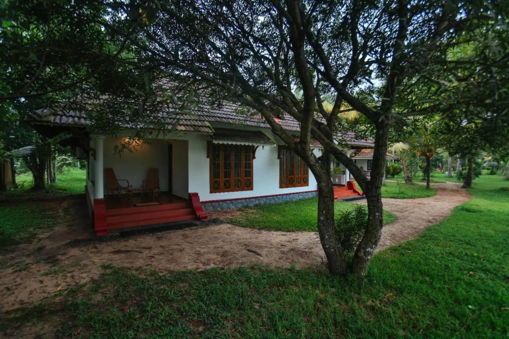 Palmgrove Lake Resort