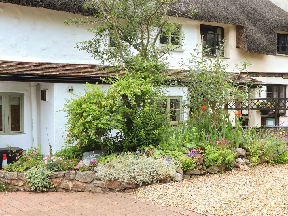 1 Myrtle Cottages