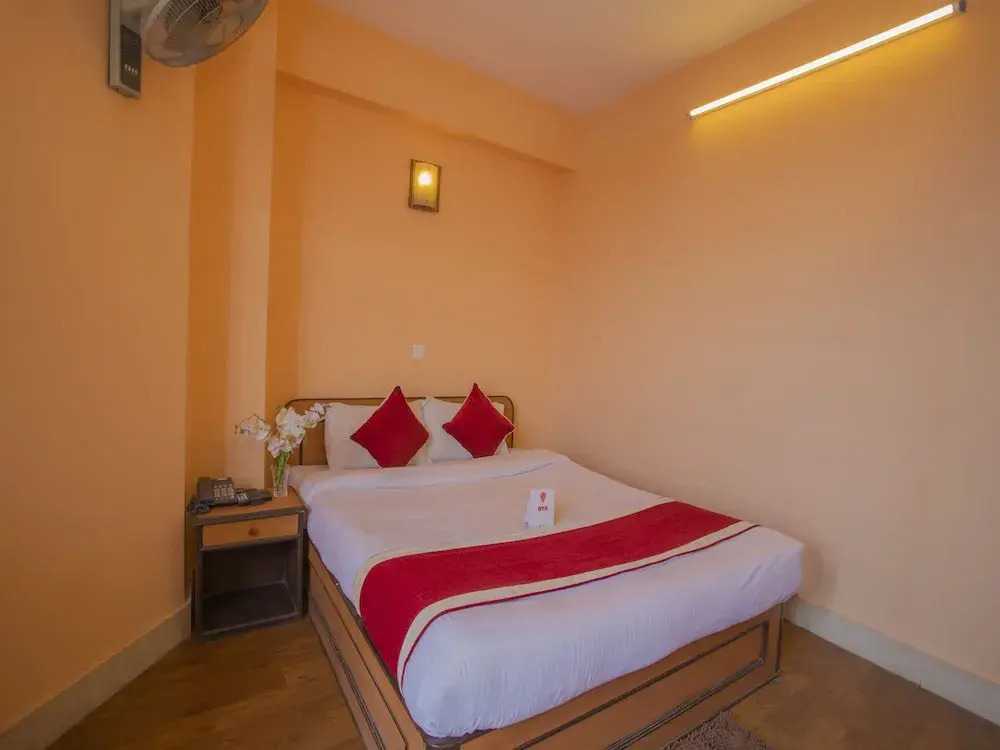 OYO 158 Hotel Premium