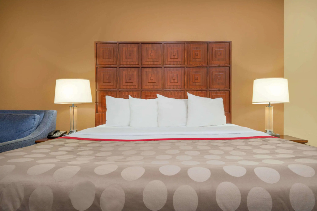 Ramada by Wyndham Columbus North