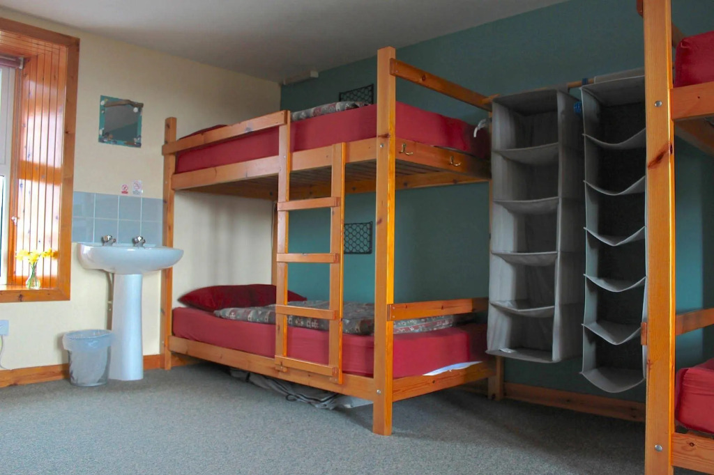 Glebe Barn - Hostel