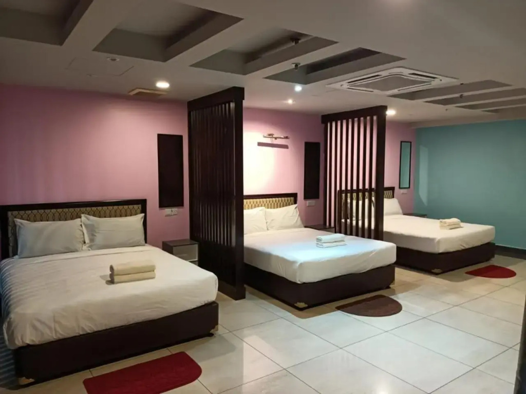 Hotel Sri Sutra - PJ Jalan 227