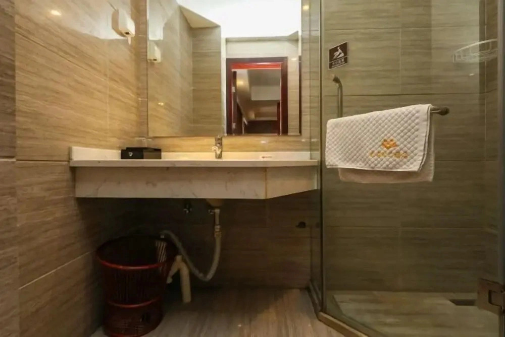 Huajing Shiguang Hotel