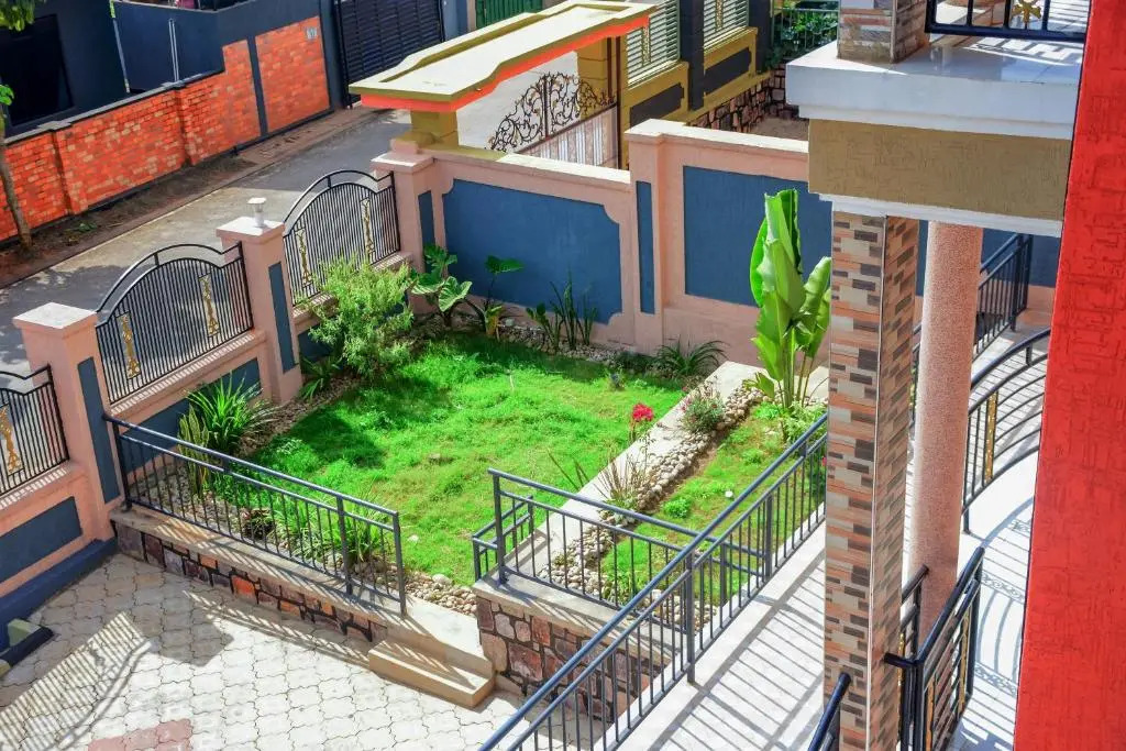 House - Sleeps 12 - Garden - Parking - Pets Ok