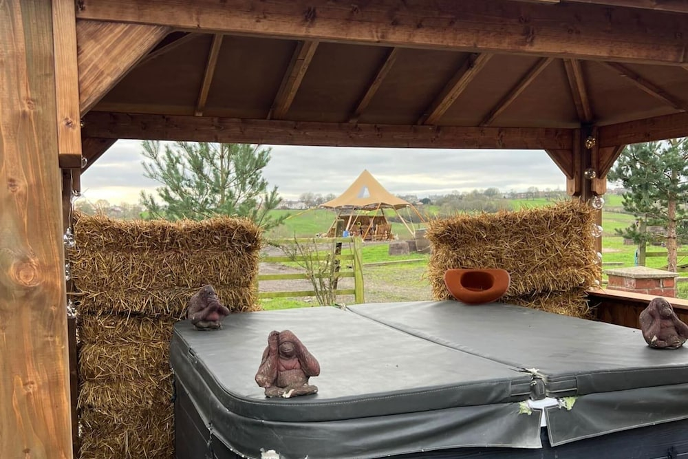 Starshinezzz - Large Farmhouse County Durham